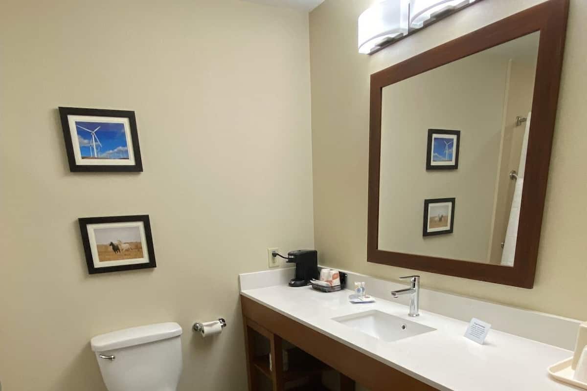 Bathroom | Hair dryer, towels