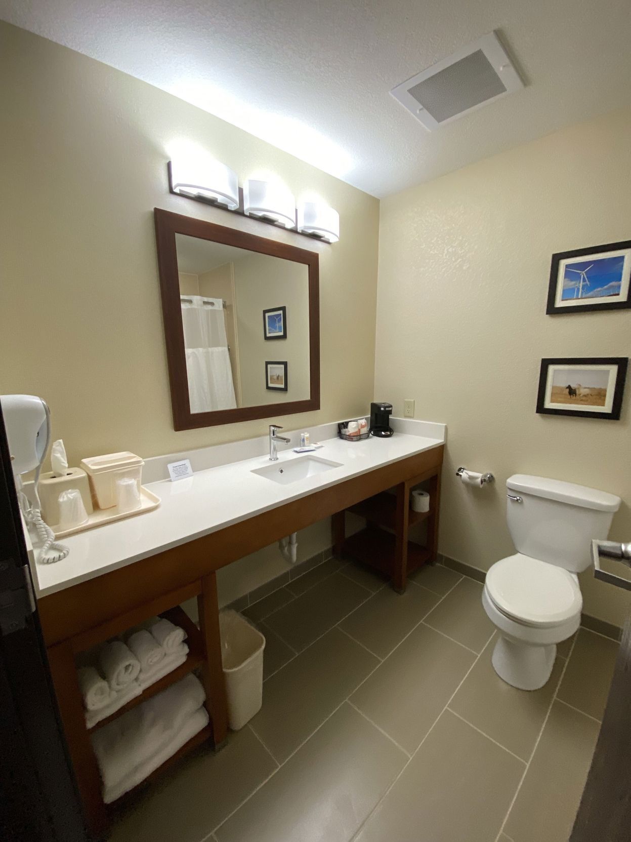 Bathroom | Hair dryer, towels