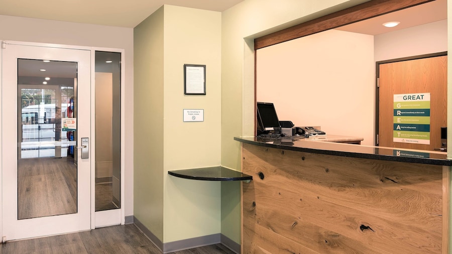 Extended Stay America Select Suites - Fayetteville