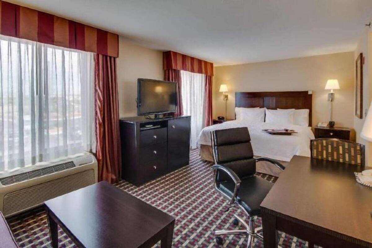 1 bedroom, hypo-allergenic bedding, down comforters, blackout drapes