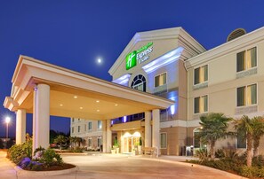 Exterior - Holiday Inn Ex Ste Porterville by IHG (Porterville)