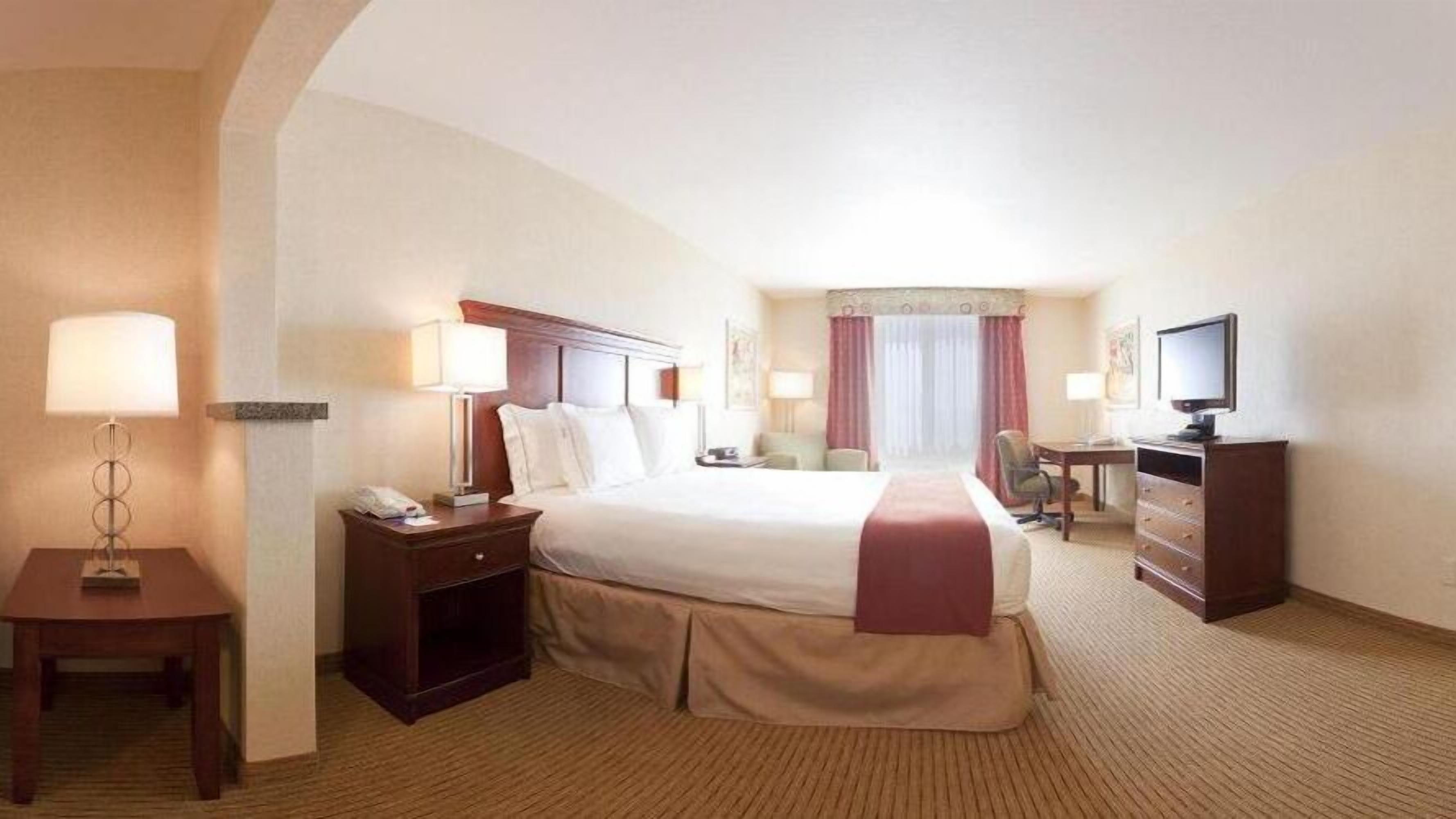 in-room safe, desk, iron/ironing board, free cots/infant beds