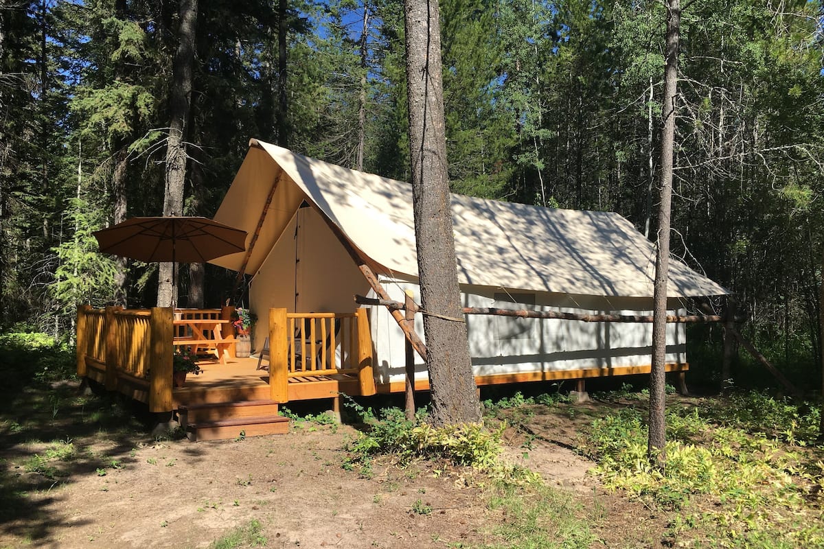Deluxe Tent, 1 King Bed with Sofa bed, Non Smoking | Terrace/patio