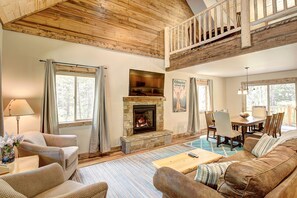 Cabana luxo, 3 quartos | Opções para refeição no quarto