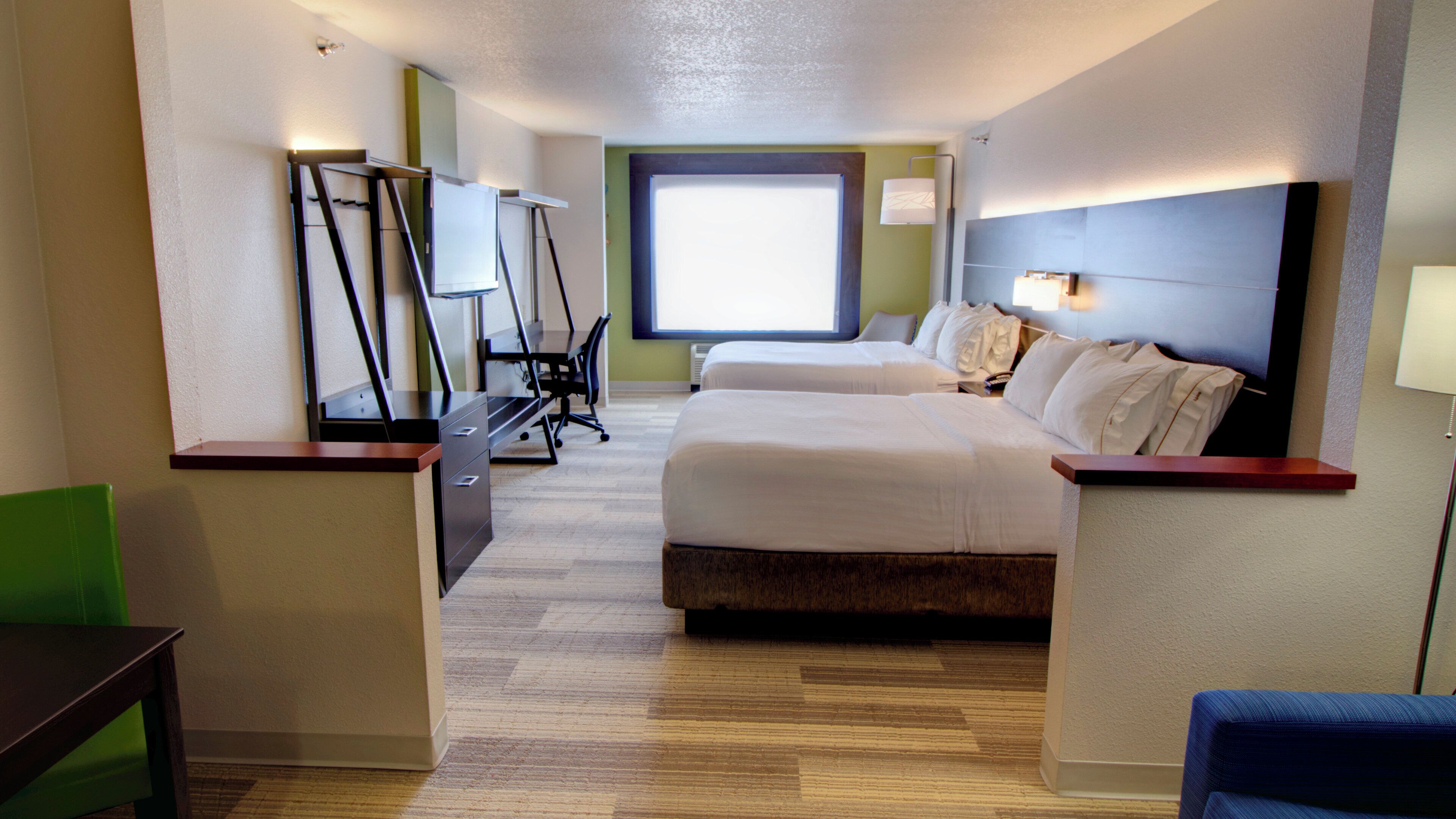 In-room safe, desk, iron/ironing board, cribs/infant beds