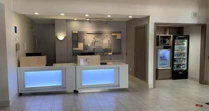 Holiday Inn Express Hotel & Suites Franklin-Oil City by IHG
