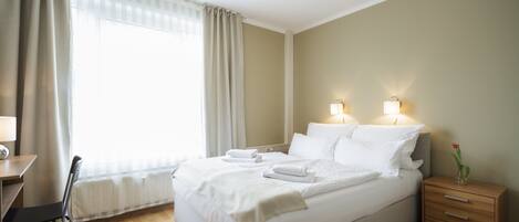 Chambre Standard double, 1 chambre, non-fumeur | Literie hypoallergénique, coffre-fort, ameublement unique, bureau