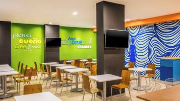 Colazione a buffet inclusa, servita tutte le mattine