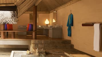 Forest Dwelling with Pool | Premium bedding, minibar, in-room safe, desk