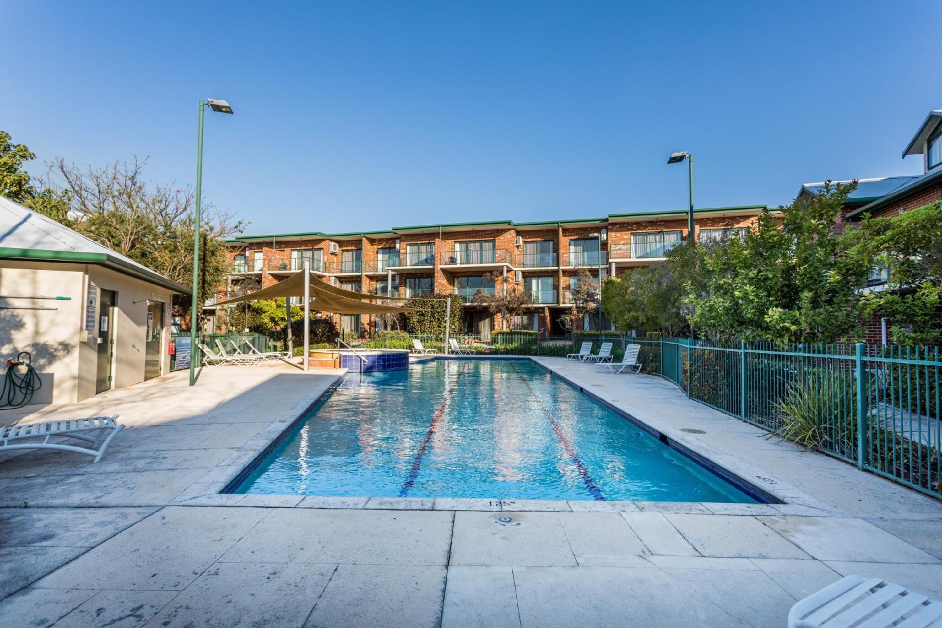 Perth Ascot Central Apartment Hotel — image 3