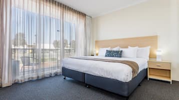 Ropa de cama de alta calidad y minibar
