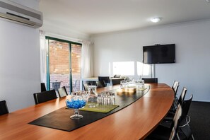 基本客房 (Two Bedroom Townhouse) | 私人廚房 | 電冰箱、微波爐、咖啡機/沖茶器、電熱水壺