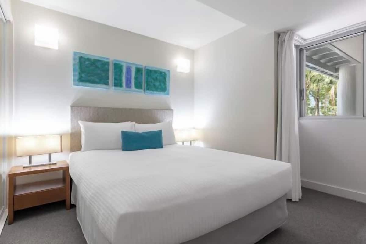 In-room safe, iron/ironing board, WiFi (free), alarm clocks
