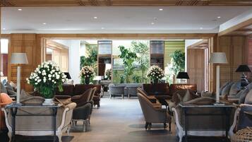 4 barer/lounger og bassengbar