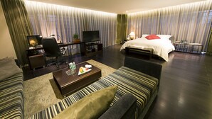 Suite (Kapok) | Wohnbereich | Flachbildfernseher