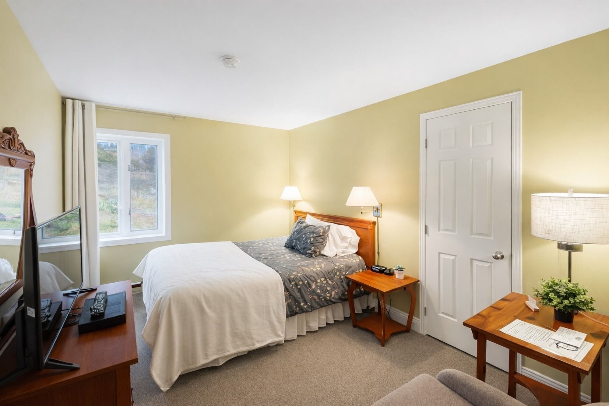 Standard Room | Desk, soundproofing, iron/ironing board, free WiFi