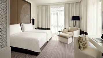 Deluxe Room, 2 Twin Beds, City View | 1 bedroom, premium bedding, down comforters, minibar