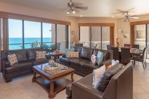 Vista a la playa o el mar