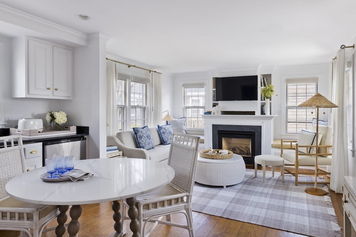 two bedroom garden cottage | premium bedding, down duvets, pillow-top beds, in-room safe