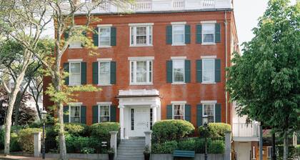 Jared Coffin House