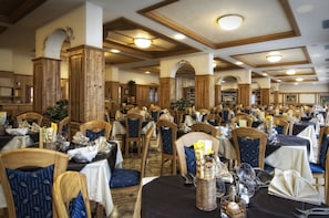 Italian cuisine, al fresco dining
