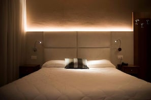 In-room safe, desk, free WiFi - Hotel Everest (Trento)