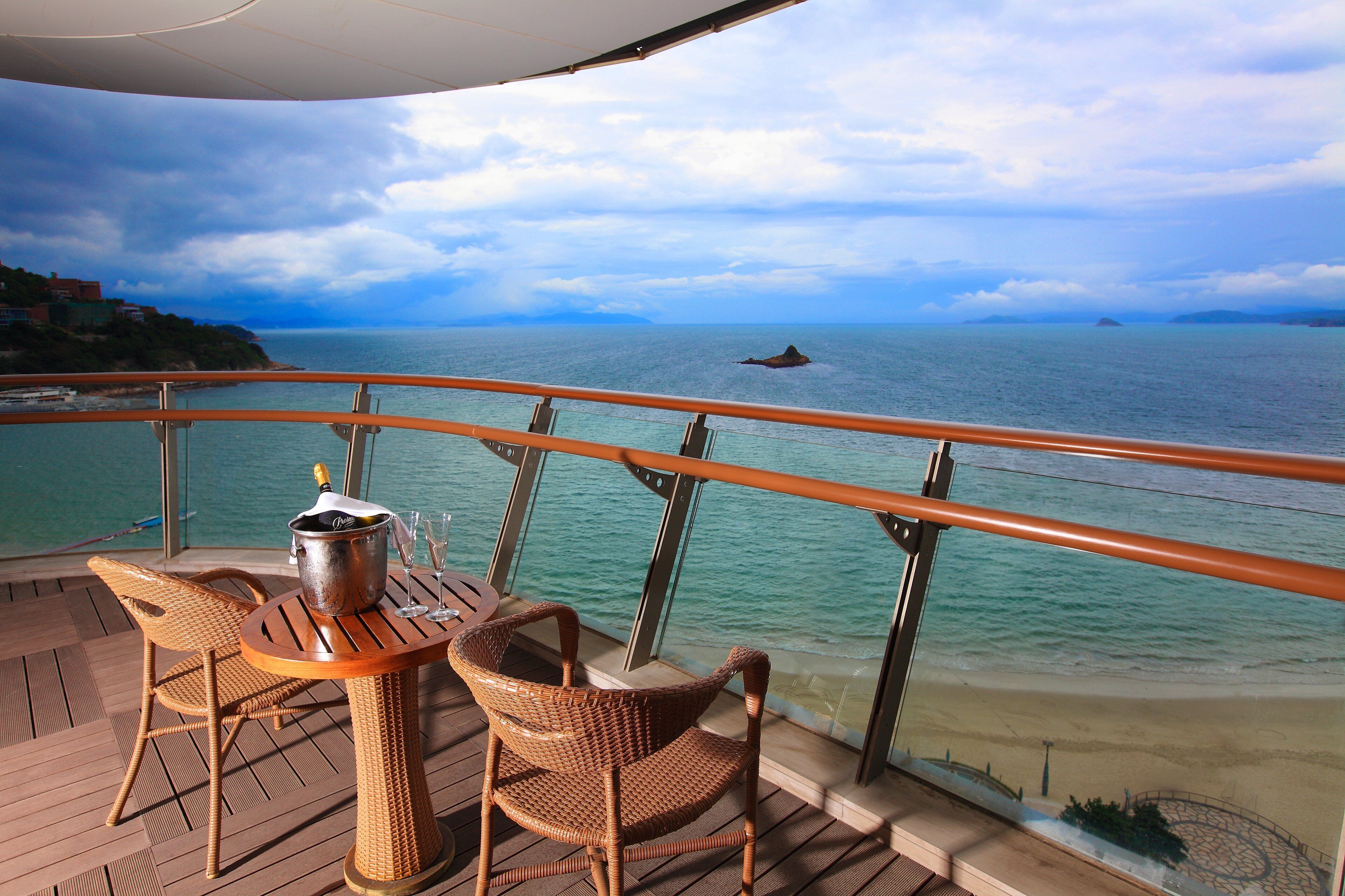 グランド スイート テラス | 高級寝具、羽毛の掛け布団、ミニバー、セーフティボックス (室内)