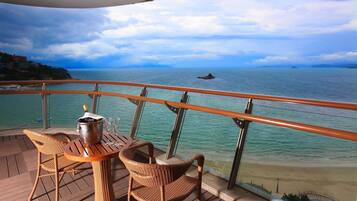 1 habitación, ropa de cama de alta calidad, cubrecamas y minibar