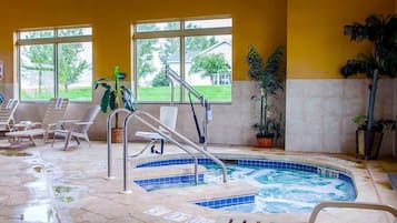 Indoor spa tub