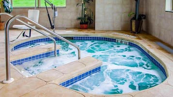 Indoor spa tub