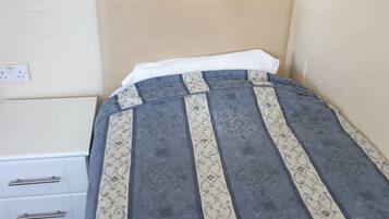 Basic Single Room | Free WiFi