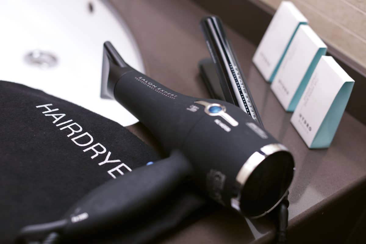 shower, free toiletries, hair dryer, slippers