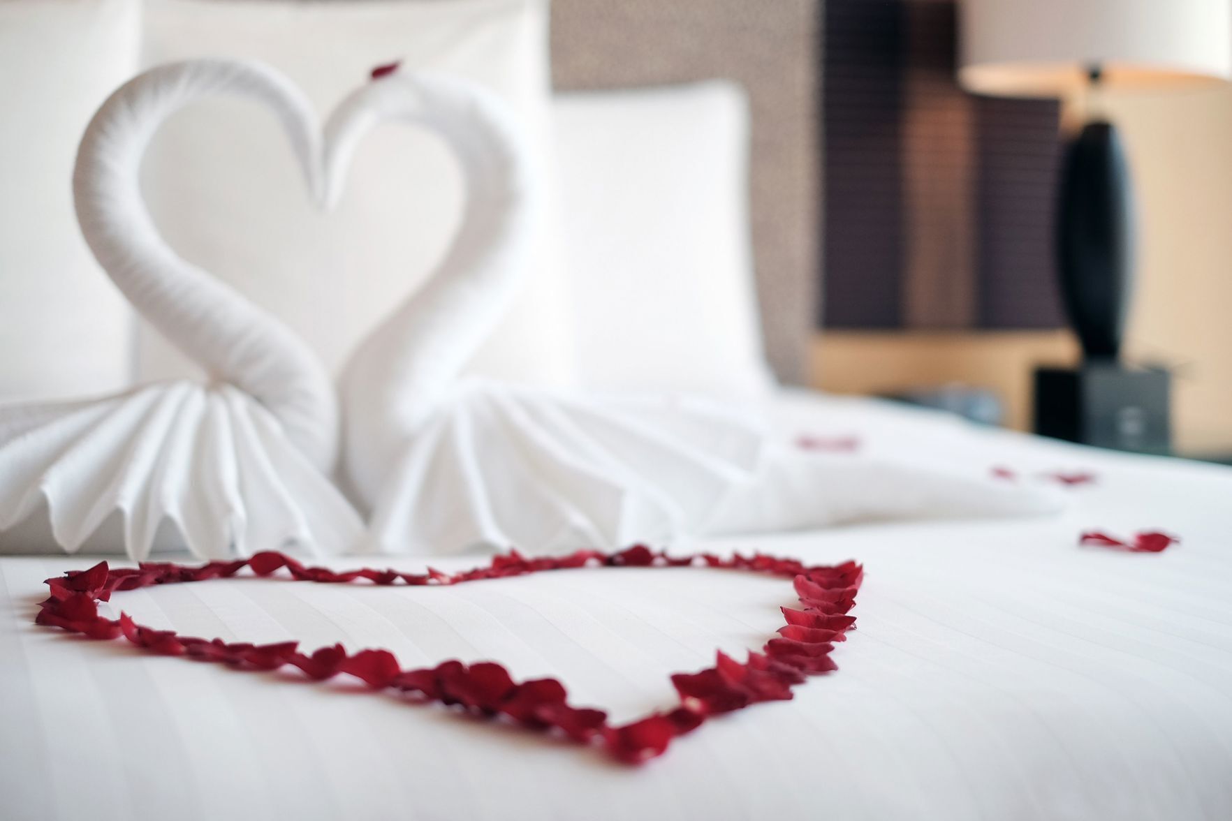 Brankas, meja kerja, setrika/meja setrika, dan Wi-Fi gratis