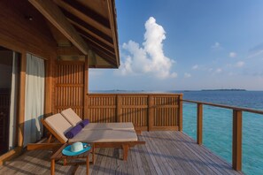 Jacuzzi Water Villa | Terrace/patio - Vilamendhoo Island Resort & Spa (Vilamendhoo Island)