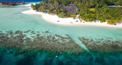 Vilamendhoo Island Resort & Spa