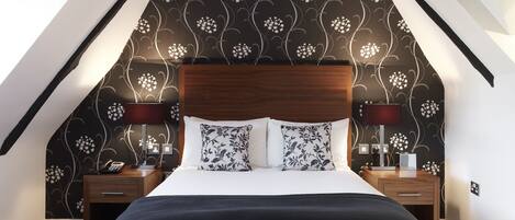 In-room safe, individually decorated, individually furnished, desk