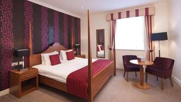 Room (4 Poster) | In-room safe, individually decorated, individually furnished, desk