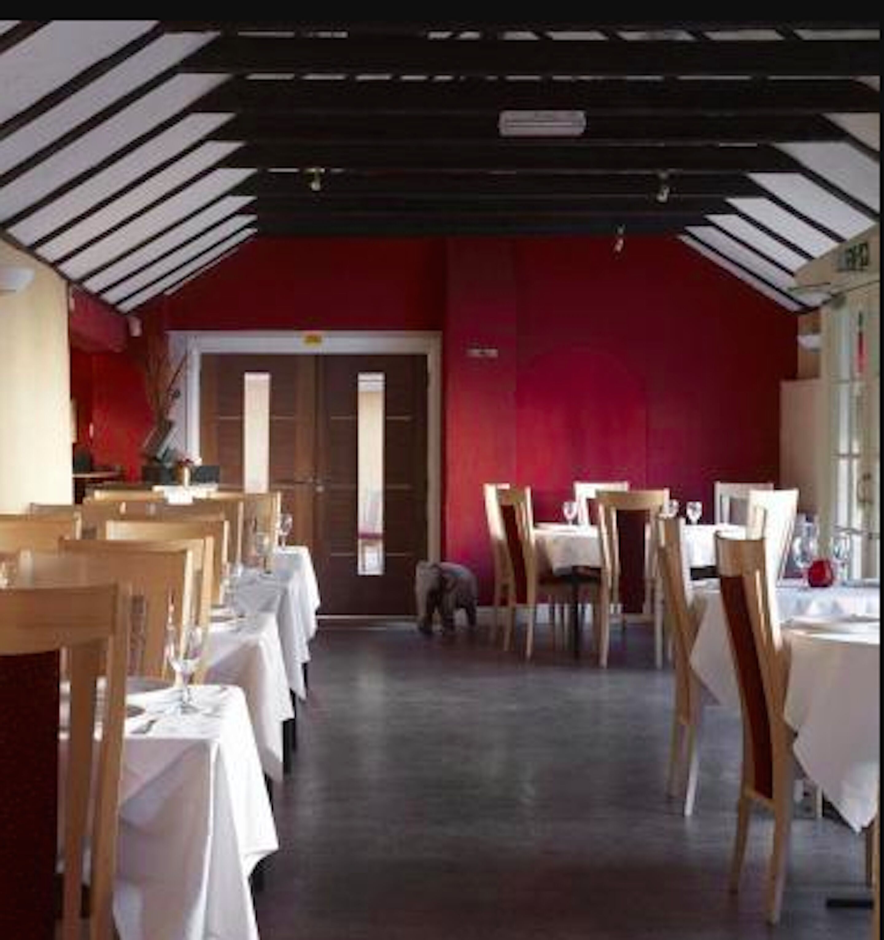 free daily full breakfast