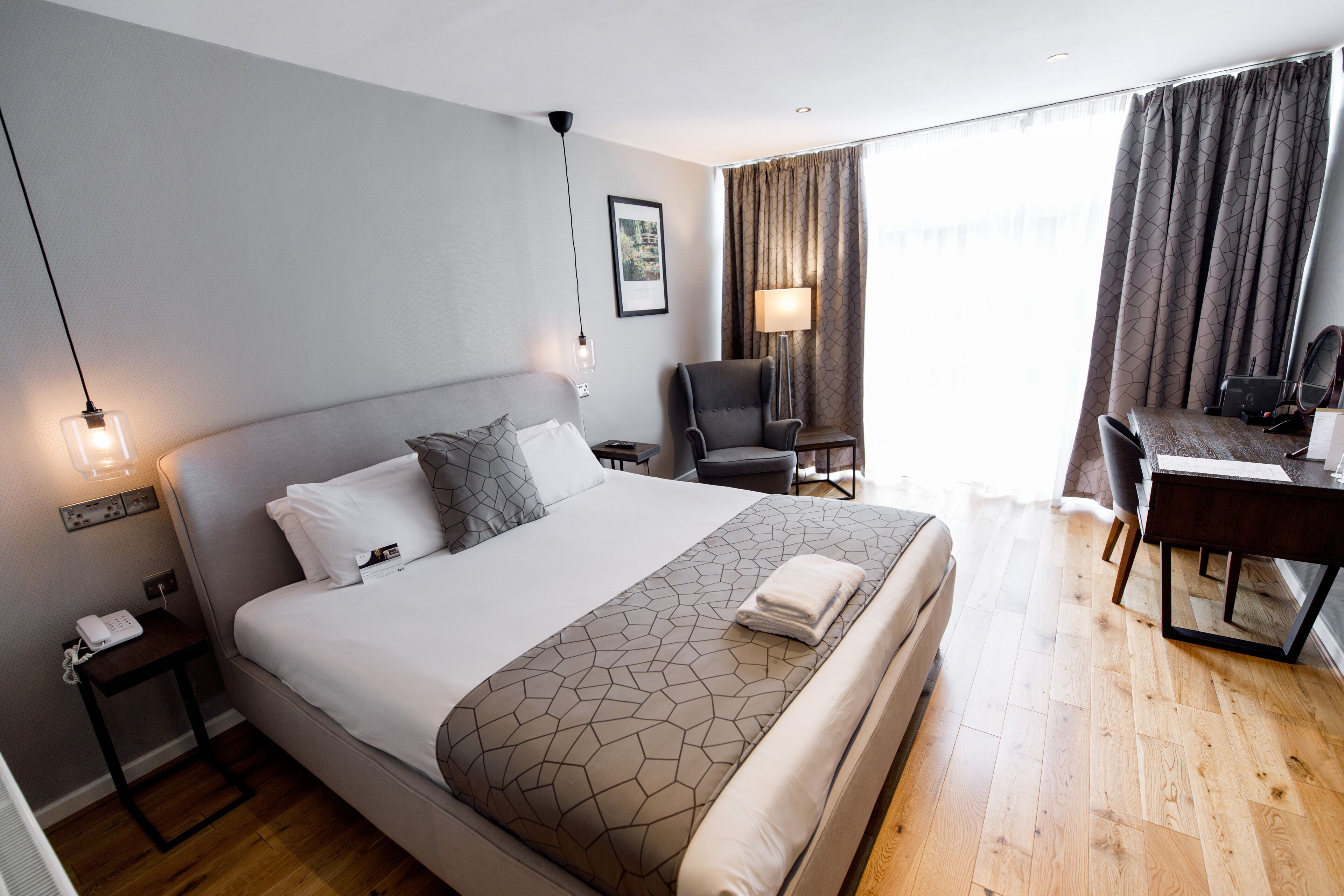 Desk, iron/ironing board, free WiFi, bed sheets