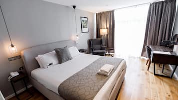 Desk, iron/ironing board, free WiFi, bed sheets