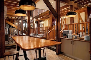 Café da manhã feito na hora todos os dias (GBP 10.00 por pessoa)