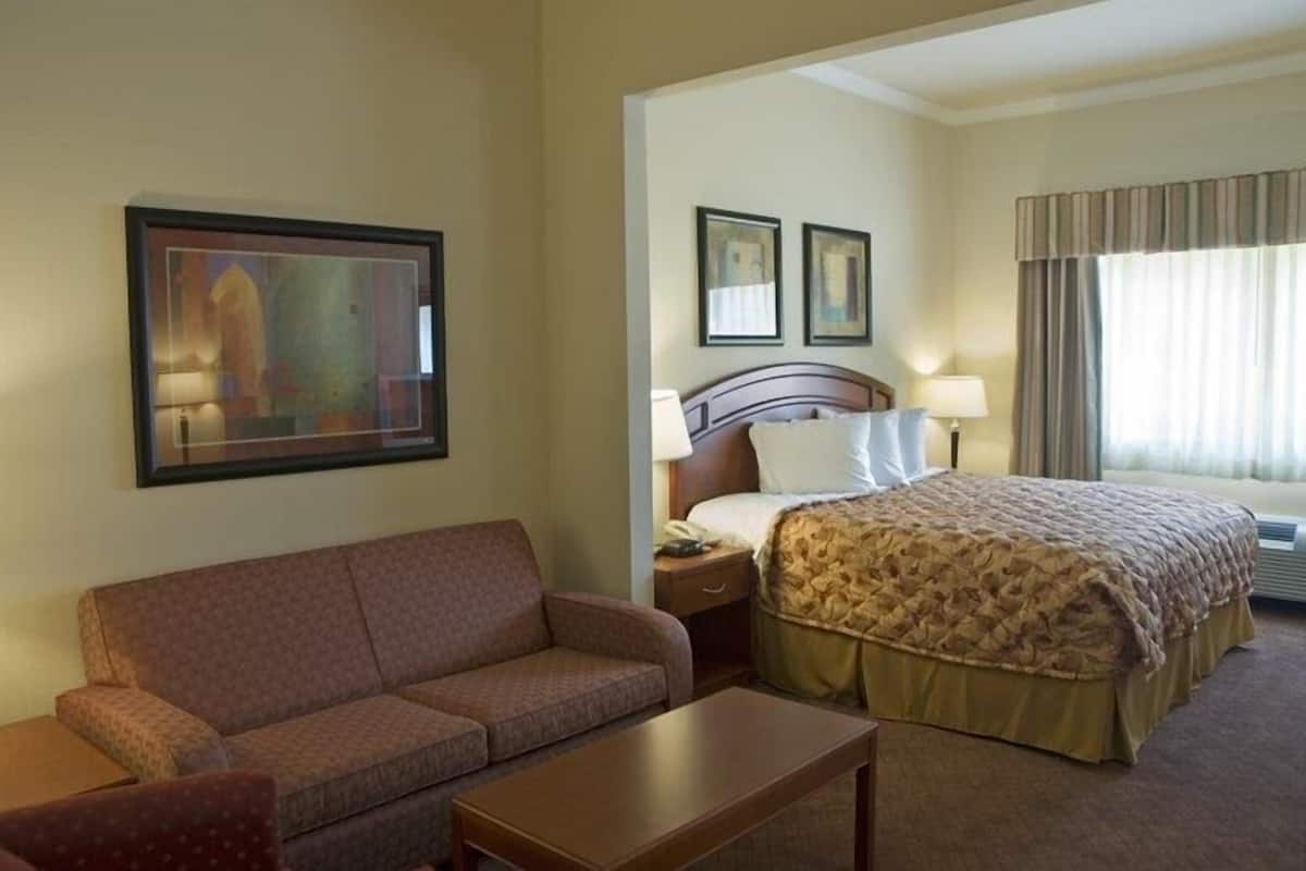 Premium bedding, pillowtop beds, desk, laptop workspace