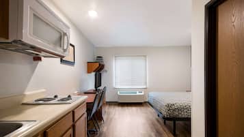 Desk, iron/ironing board, free WiFi, bed sheets