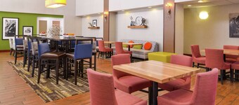 Hampton Inn & Suites Wilmington