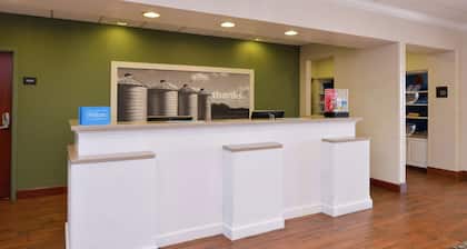 Hampton Inn & Suites Wilmington