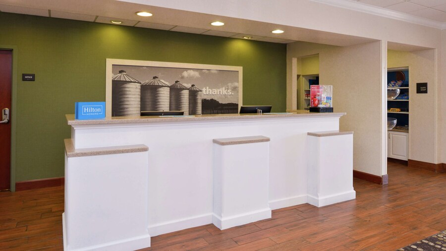 Hampton Inn & Suites Wilmington