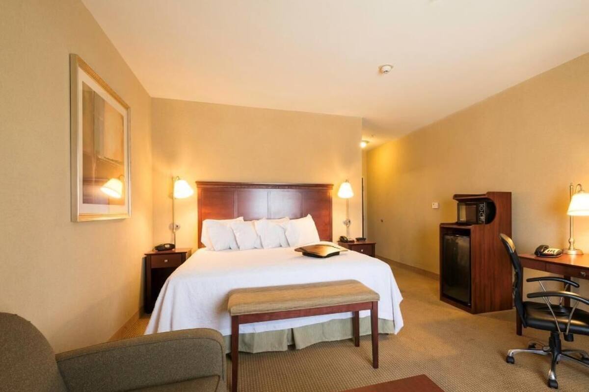 Desk, iron/ironing board, free cribs/infant beds, free WiFi