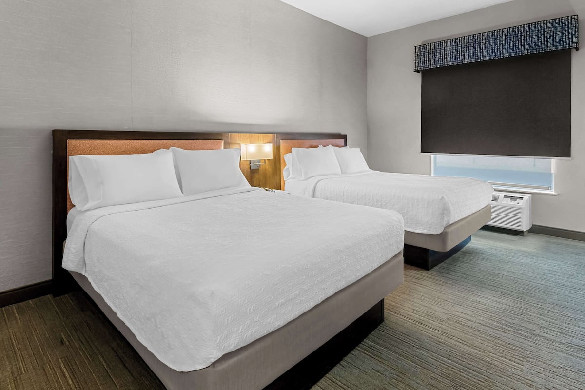 two queen beds non smoking | desk, iron/ironing board, free cots/infant beds, free wifi