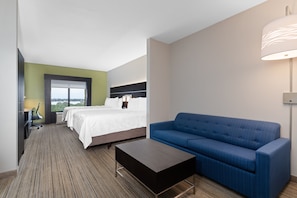 Suite, 1 Queen Bed, Accessible Bathtub