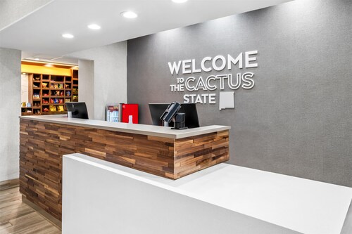 Hampton Inn & Suites Farmington